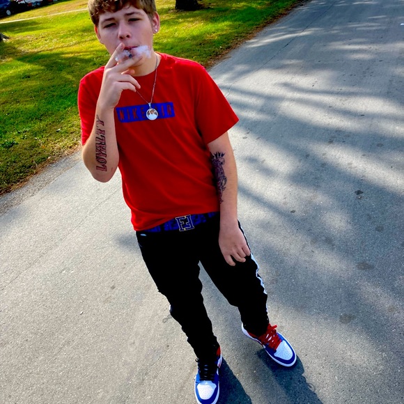 Meet your Posher, Jordan - Picture 1 of 1